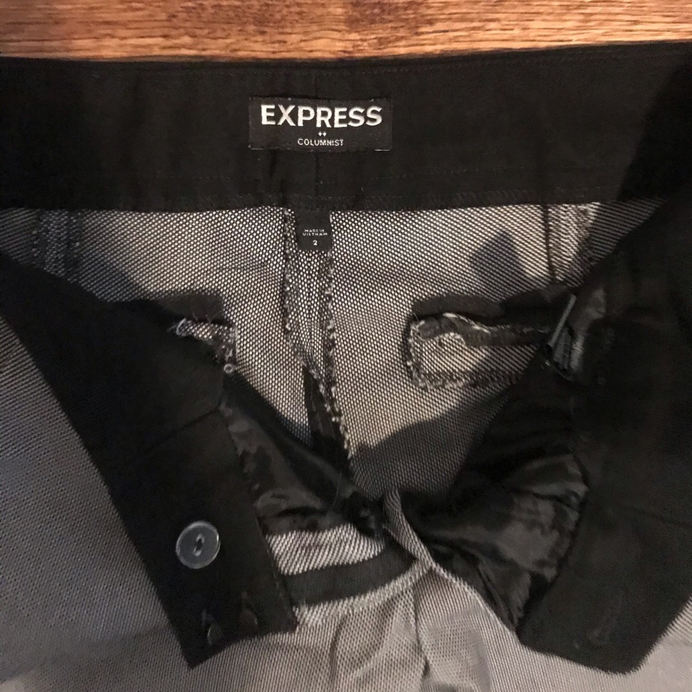 Express Columnist ankle Pant, size 2